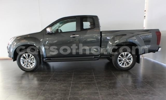 Buy Used Isuzu KB Silver Car in Hlotse in Leribe Buy Used Isuzu KB Silver Car in Hlotse in Leribe