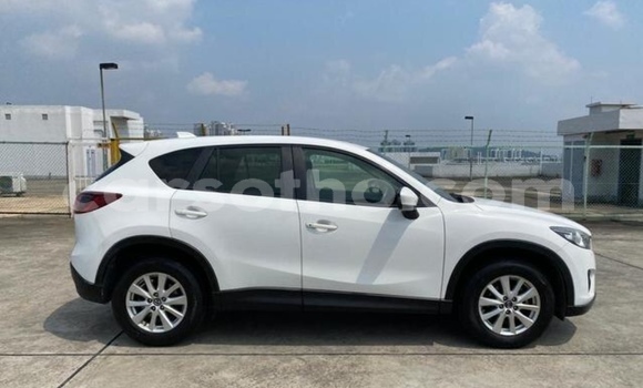 Sayi Na hannu Mazda CX-5 White Mota in Maputsoe a Leribe Sayi Na hannu Mazda CX-5 White Mota in Maputsoe a Leribe