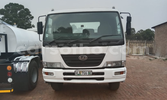 اشتري مستعمل Nissan UD White شاحنة في Maseru في Maseru اشتري مستعمل Nissan UD White شاحنة في Maseru في Maseru