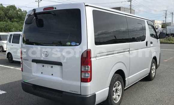 Buy Used Toyota Hiace Silver Car in Maseru in Maseru Buy Used Toyota Hiace Silver Car in Maseru in Maseru