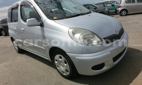 Acheter Occasion Voiture Toyota FunCargo Gris à Maseru, Maseru Acheter Occasion Voiture Toyota FunCargo Gris à Maseru, Maseru