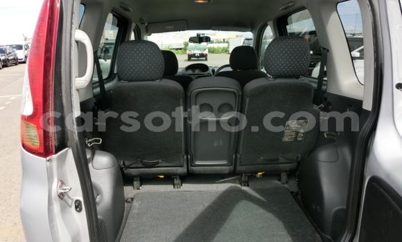 Acheter Occasion Voiture Toyota FunCargo Gris à Maseru, Maseru Acheter Occasion Voiture Toyota FunCargo Gris à Maseru, Maseru