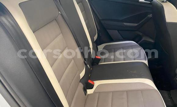 Buy Used Volkswagen T-Roc White Car in Maseru in Maseru Buy Used Volkswagen T-Roc White Car in Maseru in Maseru