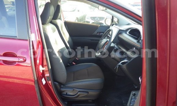 Acheter Occasion Voiture Toyota Sienta Rouge à Maseru, Maseru Acheter Occasion Voiture Toyota Sienta Rouge à Maseru, Maseru