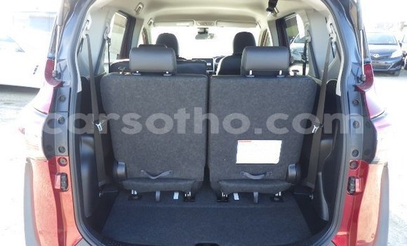 Acheter Occasion Voiture Toyota Sienta Rouge à Maseru, Maseru Acheter Occasion Voiture Toyota Sienta Rouge à Maseru, Maseru