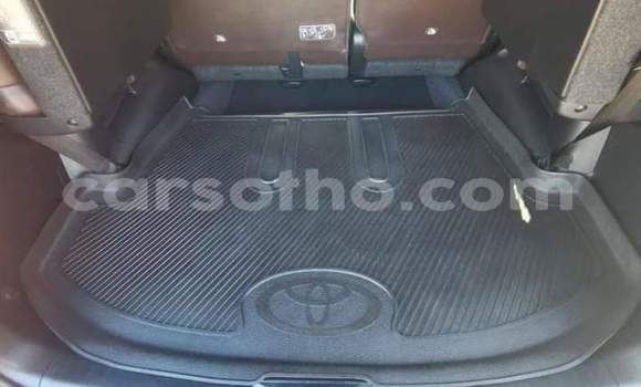 Sayi Na hannu Toyota Fortuner White Mota in Maseru a Maseru Sayi Na hannu Toyota Fortuner White Mota in Maseru a Maseru