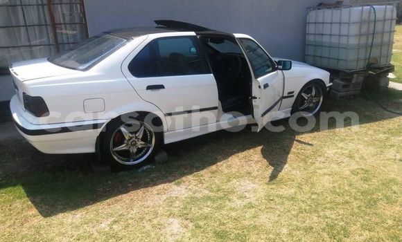 Acheter Occasion Voiture BMW E9 Blanc à Maseru, Maseru Acheter Occasion Voiture BMW E9 Blanc à Maseru, Maseru