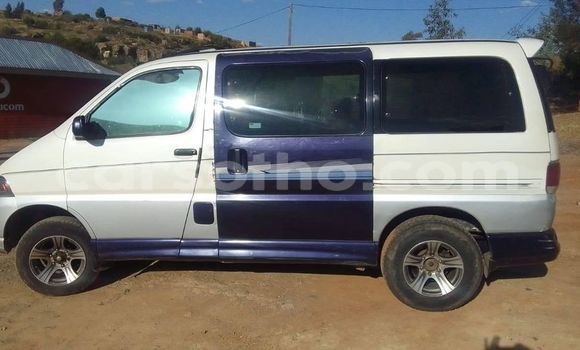 Acheter Occasion Voiture Reliant Scimitar Sabre Blanc à Maseru, Maseru Acheter Occasion Voiture Reliant Scimitar Sabre Blanc à Maseru, Maseru