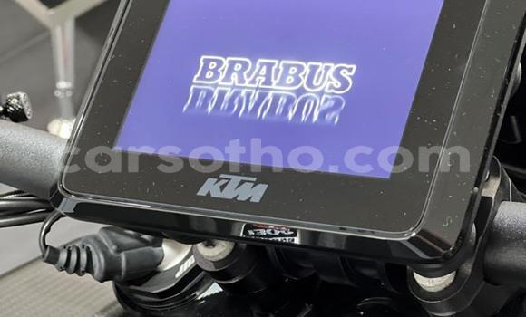 Sayi Na hannu KTM SuperDuke Silver Motsi in Maseru a Maseru Sayi Na hannu KTM SuperDuke Silver Motsi in Maseru a Maseru