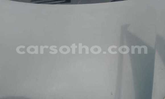 Buy Used Volkswagen Golf Green Car in Maseru in Maseru