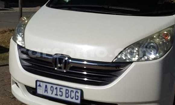Buy Used Honda Stepwgn White Car in Maseru in Maseru Buy Used Honda Stepwgn White Car in Maseru in Maseru