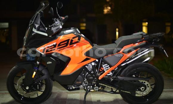 Sayi Na hannu KTM ADVENTURE Black Motsi in Maseru a Maseru Sayi Na hannu KTM ADVENTURE Black Motsi in Maseru a Maseru