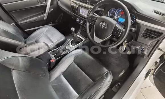 Acheter Occasion Voiture Toyota Corolla Blanc à Maseru, Maseru Acheter Occasion Voiture Toyota Corolla Blanc à Maseru, Maseru