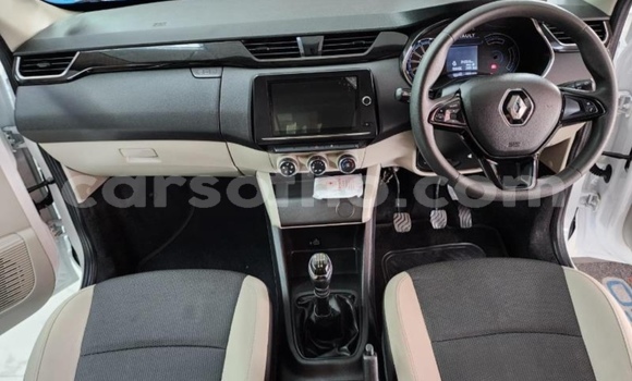 Sayi Na hannu Renault Kaptur White Mota in Maputsoe a Leribe Sayi Na hannu Renault Kaptur White Mota in Maputsoe a Leribe