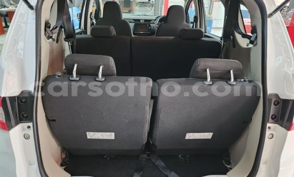 Sayi Na hannu Renault Kaptur White Mota in Maputsoe a Leribe Sayi Na hannu Renault Kaptur White Mota in Maputsoe a Leribe