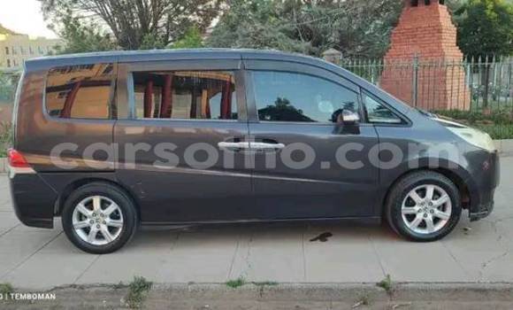 Sayi Na hannu Toyota Alphard Black Mota in Maseru a Maseru Sayi Na hannu Toyota Alphard Black Mota in Maseru a Maseru