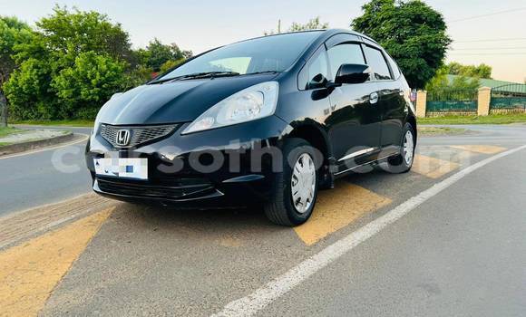 Sayi Na hannu Toyota Vitz Black Mota in Maputsoe a Leribe Sayi Na hannu Toyota Vitz Black Mota in Maputsoe a Leribe