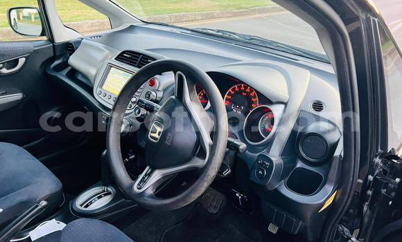 Sayi Na hannu Toyota Vitz Black Mota in Maputsoe a Leribe Sayi Na hannu Toyota Vitz Black Mota in Maputsoe a Leribe