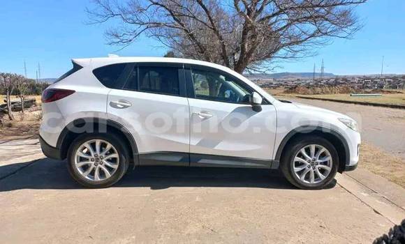 Sayi Na hannu Hyundai Tucson White Mota in Mafeteng a Mafeteng Sayi Na hannu Hyundai Tucson White Mota in Mafeteng a Mafeteng
