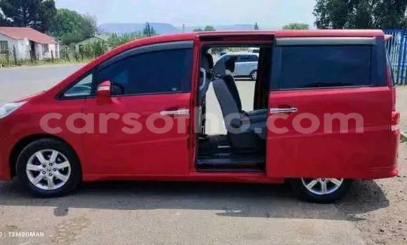 Buy Used Toyota Hiace Red Car in Maseru in Maseru