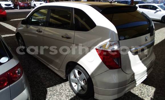 Sayi Na hannu Hyundai Equus White Mota in Maseru a Maseru Sayi Na hannu Hyundai Equus White Mota in Maseru a Maseru