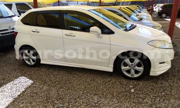 Sayi Na hannu Hyundai Equus White Mota in Maseru a Maseru Sayi Na hannu Hyundai Equus White Mota in Maseru a Maseru