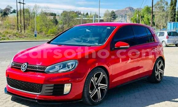 اشتري مستعمل Volkswagen Golf Red سيارة في Maseru في Maseru