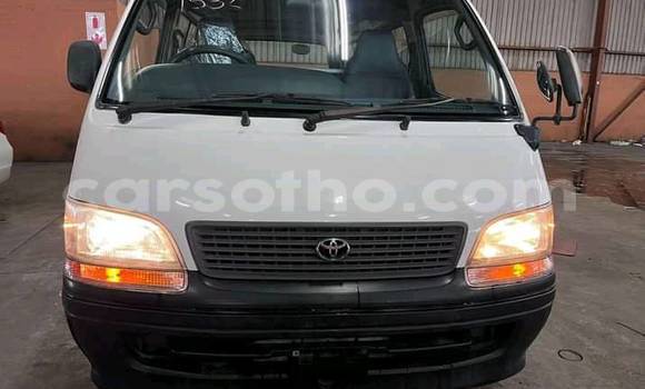 Sayi Na hannu Toyota 4Runner White Mota in Maseru a Maseru Sayi Na hannu Toyota 4Runner White Mota in Maseru a Maseru