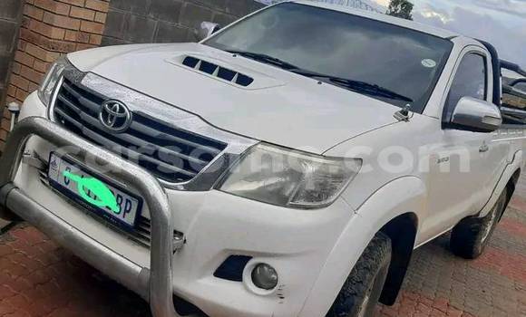 اشتري مستعمل Toyota Hilux White سيارة في Maseru في Maseru اشتري مستعمل Toyota Hilux White سيارة في Maseru في Maseru