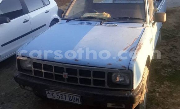 Buy Used Isuzu D–MAX White Car in Maseru in Maseru