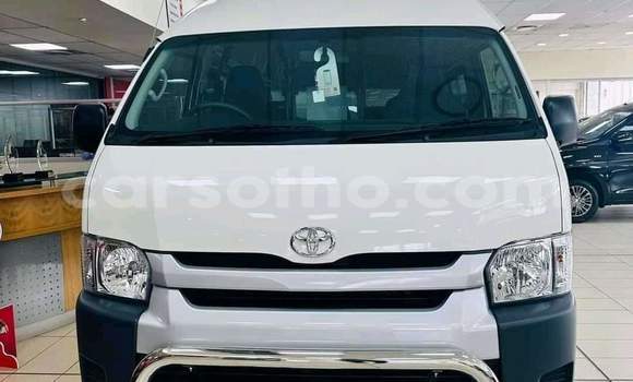 Buy Used Toyota Hiace White Car in Maseru in Maseru Buy Used Toyota Hiace White Car in Maseru in Maseru