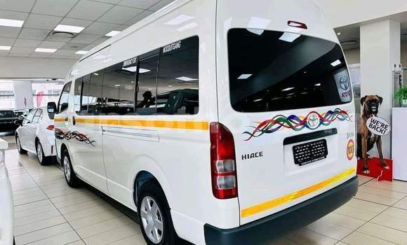 Buy Used Toyota Hiace White Car in Maseru in Maseru Buy Used Toyota Hiace White Car in Maseru in Maseru