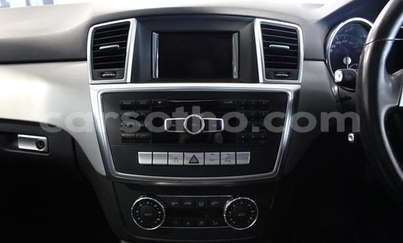 اشتري مستعمل Mercedes-Benz M-klasse Silver سيارة في Maseru في Maseru اشتري مستعمل Mercedes-Benz M-klasse Silver سيارة في Maseru في Maseru