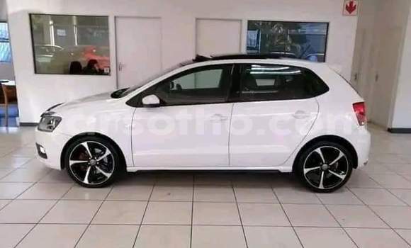 Acheter Occasion Voiture Volkswagen Polo GTI Blanc à Hlotse, Leribe Acheter Occasion Voiture Volkswagen Polo GTI Blanc à Hlotse, Leribe