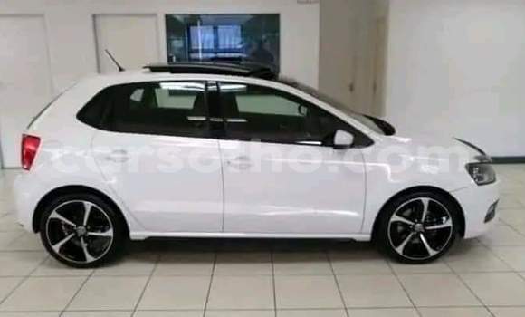 Acheter Occasion Voiture Volkswagen Polo GTI Blanc à Hlotse, Leribe Acheter Occasion Voiture Volkswagen Polo GTI Blanc à Hlotse, Leribe