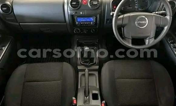 Acheter Occasion Voiture Isuzu 117 Blanc à Hlotse, Leribe Acheter Occasion Voiture Isuzu 117 Blanc à Hlotse, Leribe