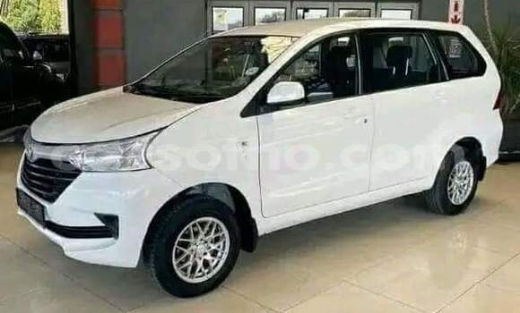 Sayi Na hannu Toyota Avanza White Mota in Hlotse a Leribe Sayi Na hannu Toyota Avanza White Mota in Hlotse a Leribe