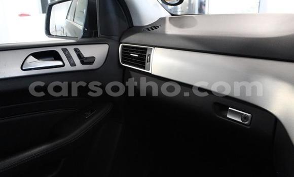 اشتري مستعمل Mercedes-Benz M-klasse Silver سيارة في Maseru في Maseru اشتري مستعمل Mercedes-Benz M-klasse Silver سيارة في Maseru في Maseru