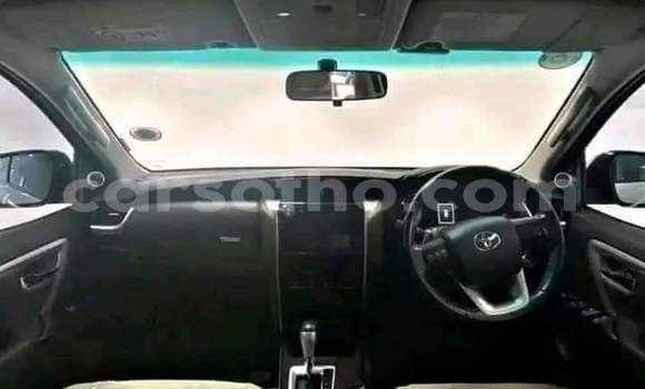 اشتري مستعمل Toyota Fortuner Silver سيارة في Hlotse في Leribe اشتري مستعمل Toyota Fortuner Silver سيارة في Hlotse في Leribe