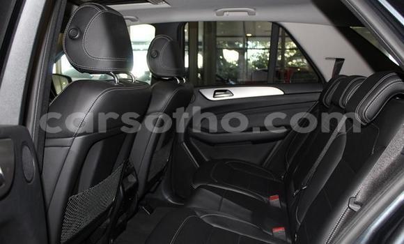 اشتري مستعمل Mercedes-Benz M-klasse Silver سيارة في Maseru في Maseru اشتري مستعمل Mercedes-Benz M-klasse Silver سيارة في Maseru في Maseru