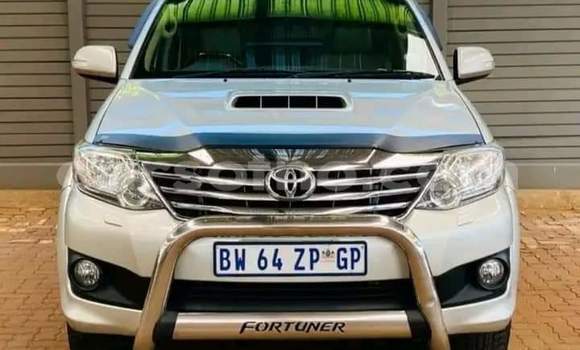 Sayi Na hannu Toyota Fortuner Silver Mota in Hlotse a Leribe