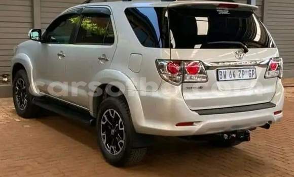 Sayi Na hannu Toyota Fortuner Silver Mota in Hlotse a Leribe Sayi Na hannu Toyota Fortuner Silver Mota in Hlotse a Leribe