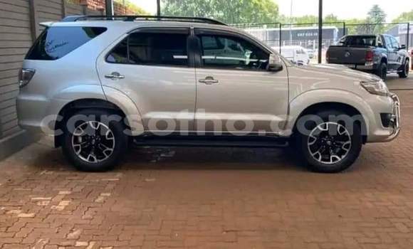 Sayi Na hannu Toyota Fortuner Silver Mota in Hlotse a Leribe Sayi Na hannu Toyota Fortuner Silver Mota in Hlotse a Leribe