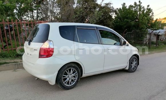 Acheter Occasion Voiture Honda FIT Blanc à Maseru, Maseru Acheter Occasion Voiture Honda FIT Blanc à Maseru, Maseru