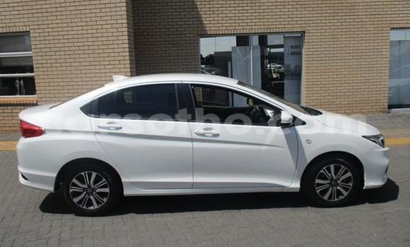 اشتري مستعمل Honda Ballade White سيارة في Maseru في Maseru اشتري مستعمل Honda Ballade White سيارة في Maseru في Maseru