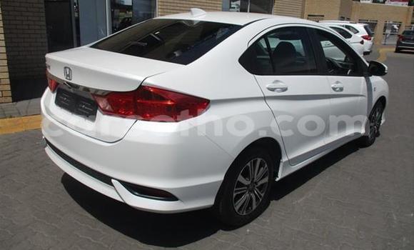 اشتري مستعمل Honda Ballade White سيارة في Maseru في Maseru اشتري مستعمل Honda Ballade White سيارة في Maseru في Maseru