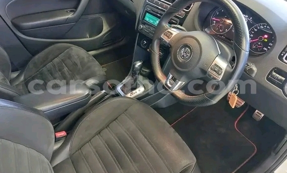 Acheter Occasion Voiture Volkswagen Polo GTI Blanc à Hlotse, Leribe Acheter Occasion Voiture Volkswagen Polo GTI Blanc à Hlotse, Leribe