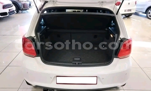 Acheter Occasion Voiture Volkswagen Polo GTI Blanc à Hlotse, Leribe Acheter Occasion Voiture Volkswagen Polo GTI Blanc à Hlotse, Leribe