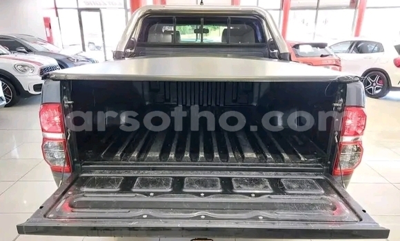 اشتري مستعمل Toyota Hilux Other سيارة في Hlotse في Leribe اشتري مستعمل Toyota Hilux Other سيارة في Hlotse في Leribe