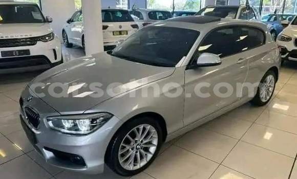 اشتري مستعمل BMW 1-Series Silver سيارة في Hlotse في Leribe